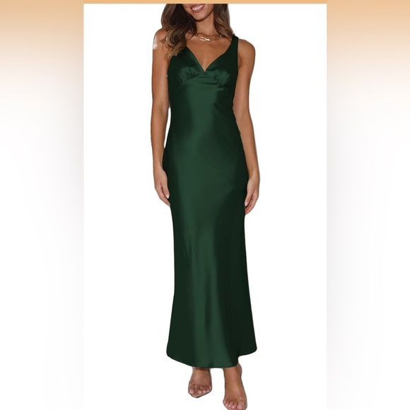 VUBIYA Dresses & Skirts - Womens Elegant Satin V Neck Backless Sleeveless Maxi Dress Silk Tie Low Back SM